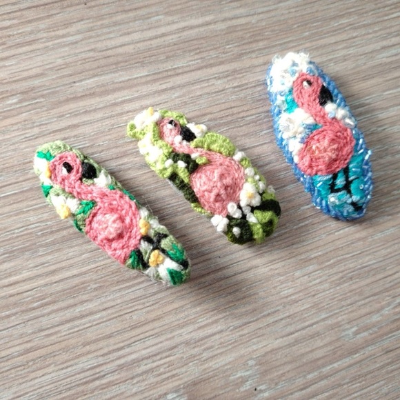 Rabbit Embroidery Hair Clips - Picture 2 of 3